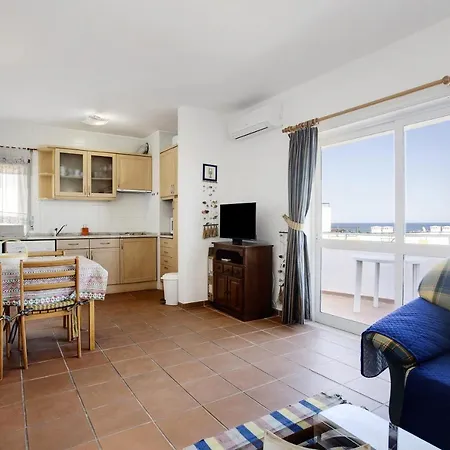 Meia Apartment