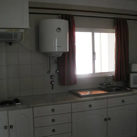 Apartamento Meia Praia Lägenhet